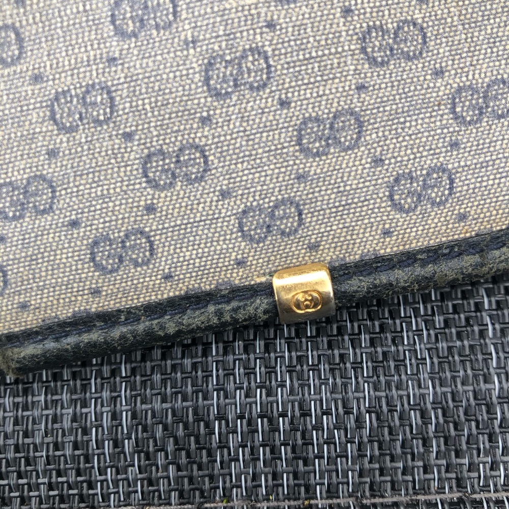 Gucci Black and Cream Shoulder Bag - Picture 5 of 11
